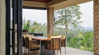 White Monkey Villa - Private Pool & Jacuzzi