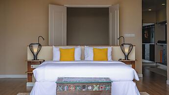 White Monkey Villa - Private Pool & Jacuzzi