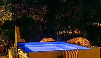 White Monkey Villa - Private Pool & Jacuzzi