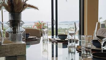 White Monkey Villa - Private Pool & Jacuzzi