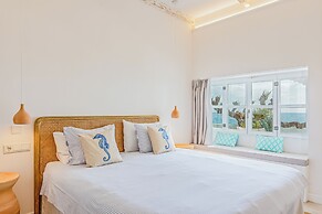 The Sea Club