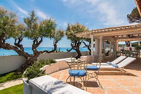 The Sea Club
