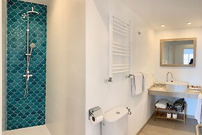 The Sea Club