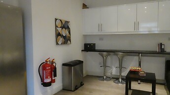 Grand Airport Ensuites