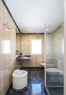 Fabulous Penthouse Prime Location. 3 Bd & Private Terrace & Views to A