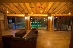 Mountain Hut Akyaka 2