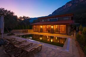Mountain Hut Akyaka 2