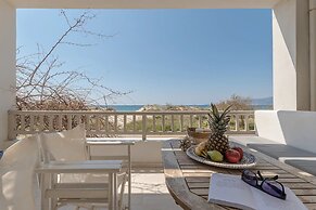 Almiriki Naxos Beachside Living