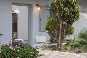 Almiriki Naxos Beachside Living
