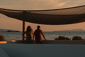Almiriki Naxos Beachside Living