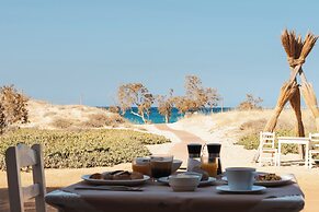 Almiriki Naxos Beachside Living