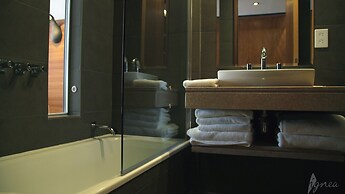 Ignea Hotel