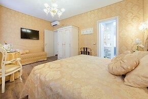 Canal View San Marco Luxury Rooms