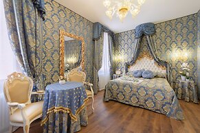 Canal View San Marco Luxury Rooms