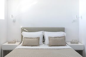 Aether Suite by Caldera Houses