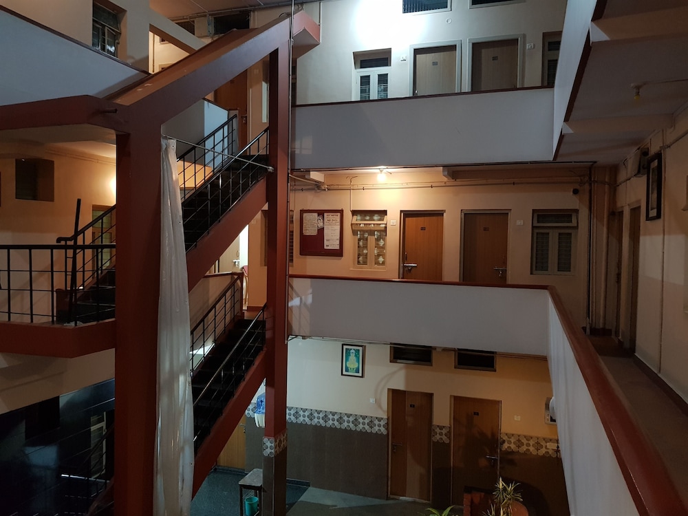 Sri Kumara Lodge