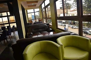 Aerotropolis Hotel