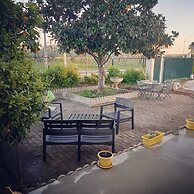 B&B Iris Cottage