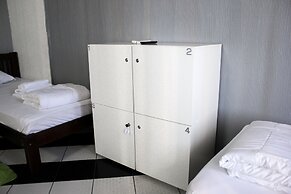 Zipper House - Hostel