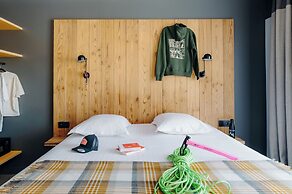PlanB Hotel - Living Chamonix