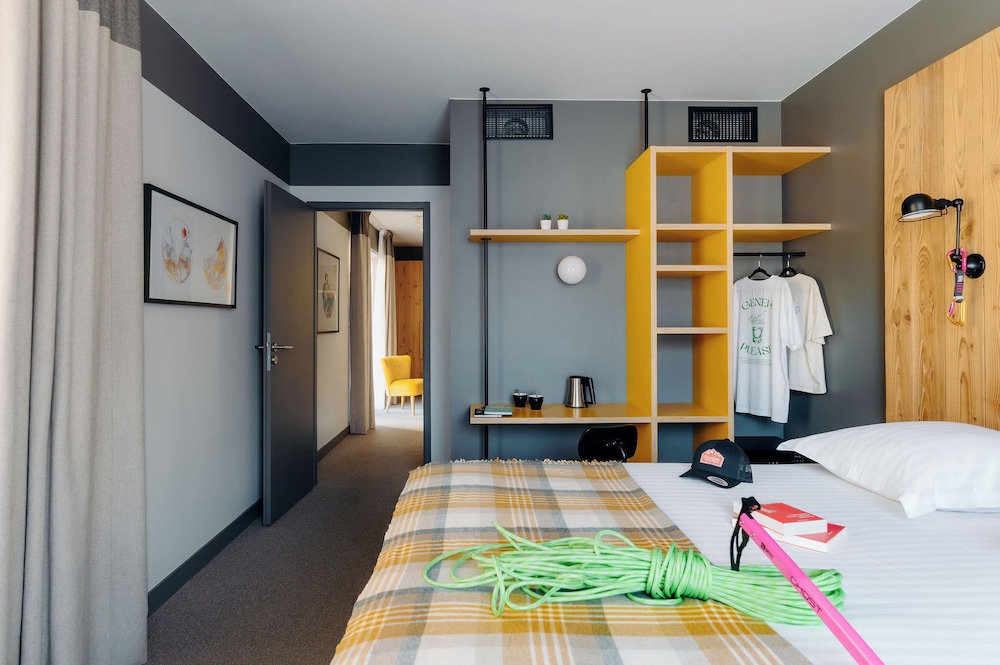 PlanB Hotel - Living Chamonix