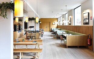 PlanB Hotel - Living Chamonix