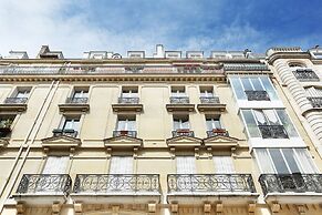 Sublime appartement Champs Elysees ( Chaillot)