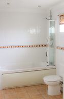 Consort Hotel & Urban Spa