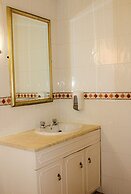 Consort Hotel & Urban Spa