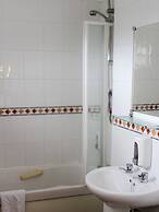 Consort Hotel & Urban Spa