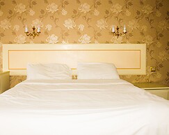 Consort Hotel & Urban Spa