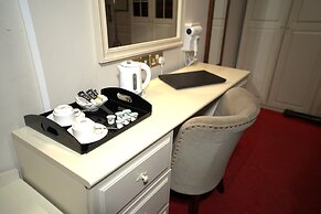 Consort Hotel & Urban Spa
