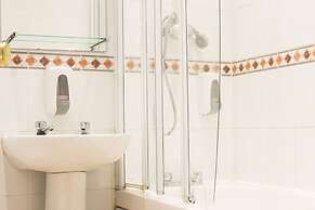 Consort Hotel & Urban Spa