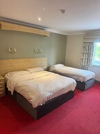 Consort Hotel & Urban Spa