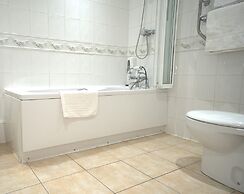 Consort Hotel & Urban Spa