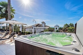 Super Villa Near Beach with Heated Pool