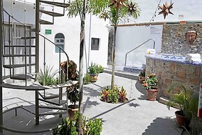 Petit Hotel Pilitas