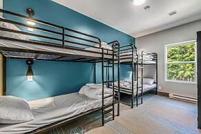 Nowhere Special Hostel