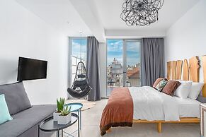 Mythos Luxury Suites