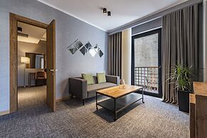 BARNOVI BOUTIQUE HOTEL