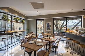 BARNOVI BOUTIQUE HOTEL