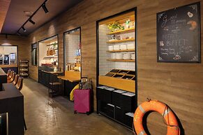 Moxy Southampton