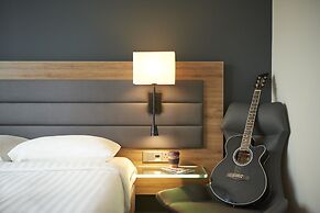Moxy Southampton