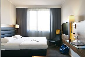Moxy Southampton