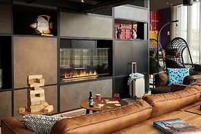 Moxy Southampton
