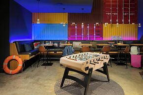 Moxy Southampton