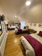 Kylemore Pass Hotel