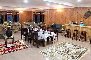 Jampelyang Hotel