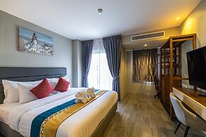 Kana Triple L Hotel