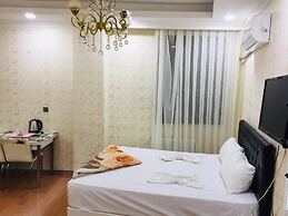 Deluxe Royal Apart